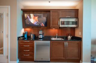 NO RESORT FEES-MGM Stripview-Jacuzzi-Formula 1 TRACK VIEW - Las Vegas - 4
