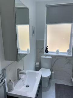 3 Bedroom House Brighouse - Brighouse - 6