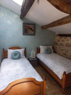 Cherry Blossom Cottage - Gorre - 2