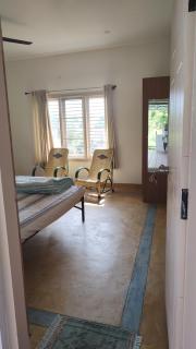 Karimbummel House- A room with spacious Balcony - Mysore - 4