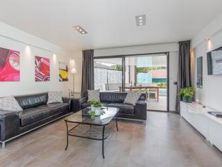 Casa moderna con piscina, Wi-Fi, AA, barbacoa y parking en Sant Pere Pescador - ES-89-73 - Sant Pere Pescador - 4
