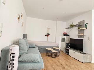 Schöne Ferienwohnung 54 m², Zentrumsnah, Kingbett - 3