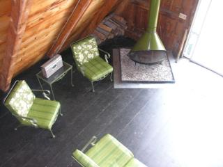 Cabin Chalet - Breathtaking Cabin in Laurel Island - East Hampton - 1