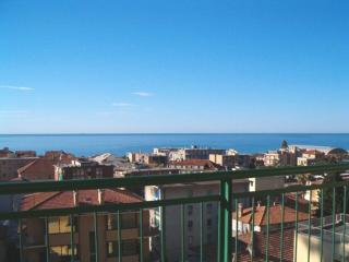 Finalmarina two-rooms apartment 300 mt from the beach with sea view - Finale Ligure - 0