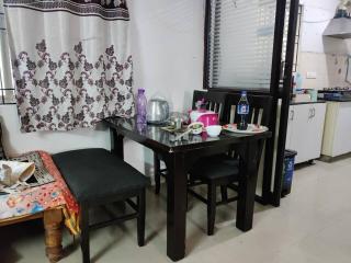 Luxurious 3 BHK premium flat with pool & free parking - 9