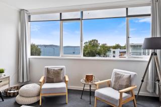 Scandi-chic Riverside Hideaway Near Attractions - Hobart - 4