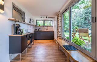 Amazing Apartment In Rovinj With Wifi - Rovinj - 3