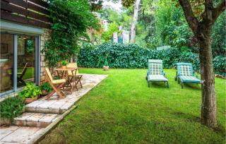 Amazing Apartment In Rovinj With Wifi - Rovinj - 2