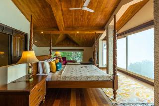 StayVista at Ludlow House Luxury 4BHK Valley View villa in Kasauli with Sauna room - Kasauli - 9
