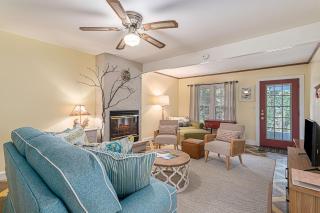 Painted Porch Cottage - 8