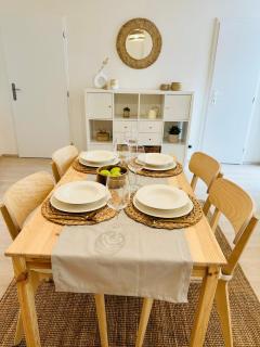 Cozy and Unique apartment near train station - Bratislava - 5