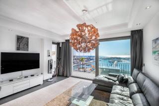 Puerto Banus Front Line 2 bedroom apartment - 1