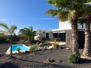 Majanicho Rock - villa with heated pool - Lajares - 0