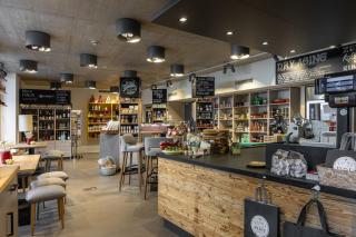 Hotel Wirtshaus Post - Sankt Johann in Tirol - 1