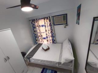 Near Manila Airport, MAILZ HOMEZ COZY 1 Bedroom Condo, Full Kitchen, Swimming Pool, WIFI, 10L - 1