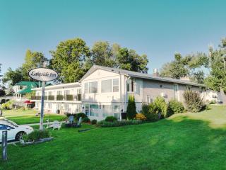 Lakeside Inn - Orillia - 8