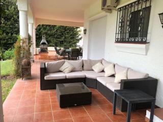 Exclusive Secluded Villa with Private Pool Hot tub & BBQ -7 Minutes from Marbella" - Estepona - 2