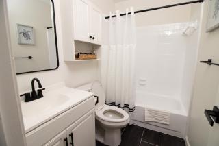 Game Room, near Navy Base, Hannah Park and Beach! - Atlantic Beach - 3