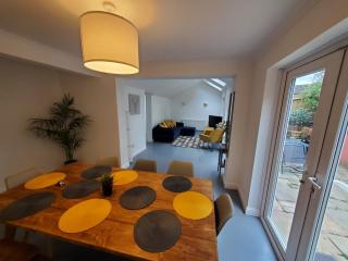 5 bedroom, recently renovated house close to Hastings Beach - Hastings - 6