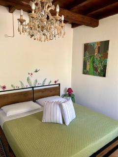Chez Madame - 9
