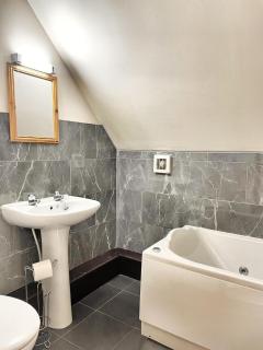 PrancingHare Lodge-Woodland Lodges-Pembrokshire - 4