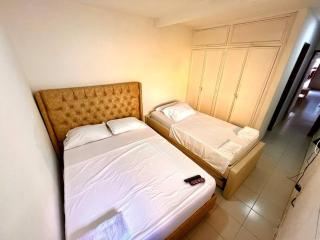 CASA CERCA A EL MAR CON PARQUEADERO - 9