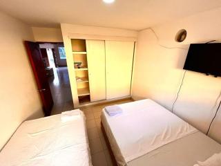 CASA CERCA A EL MAR CON PARQUEADERO - 5