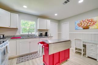 Single-Story Ocala Home with Porch - Near WEC! - Ocala - 2