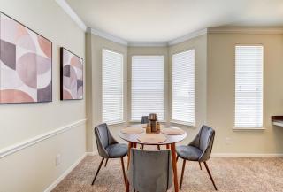 Serene Escape in the Pines - The Woodlands - 5