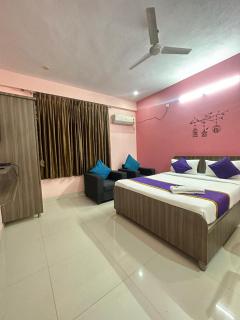 Hotel Golden Stays - Bangalore - 1