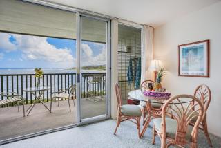 "Bliss on Bay" at the Wailua Bay View 207 - 8