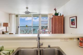 "Bliss on Bay" at the Wailua Bay View 207 - 3