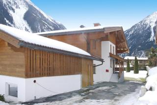 House in Krimml near Waterfalls & Hiking Trails - Krimml - 1