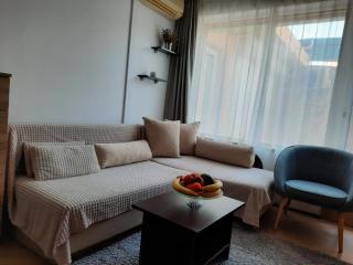 Cosy Breeze Apartment - Varna - 9