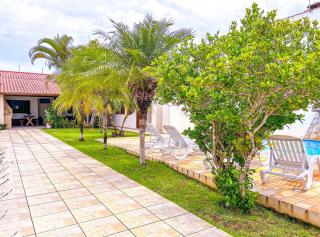 Casa com churrasqueira e piscina em Itanhaem - 7