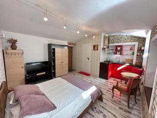 Old Town cosy one bedroom apartments with fireplace - 4