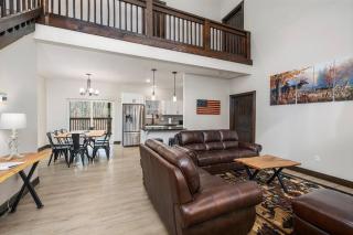 Rock and Timber Lodge - Branson - 5