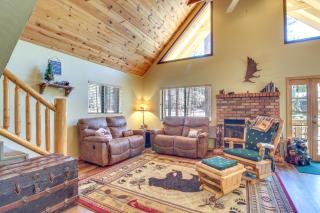 9 Mi to Rainbow Lake Woodsy Pinetop Cabin with Deck - Indian Pine - 6