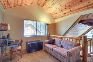 9 Mi to Rainbow Lake Woodsy Pinetop Cabin with Deck - Indian Pine - 4