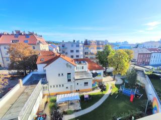 Schanz - quietly oriented - private parking - balcony - Bratislava - 1