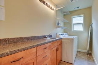 Bend Getaway with Private Hot Tub, Patio and Grill! - Bend - 2