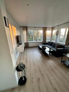Charming 1-bedroom condo with stunning view - Reykjavík - 3
