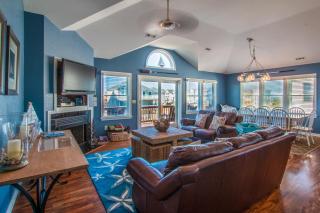 1770 - A Wave from it All by Resort Realty - Corolla - 2