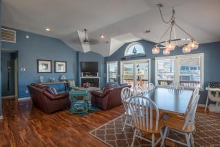 1770 - A Wave from it All by Resort Realty - Corolla - 1