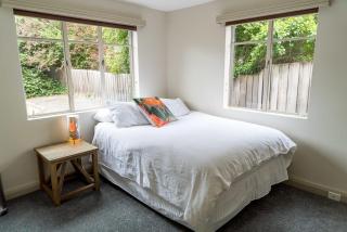 The Augusta - Minutes to Vibrant North Hobart - Lenah Valley - 1
