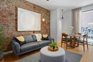 The Retreat at Saddlers House with Private Balcony - Hobart - 0