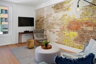 Vintage Suite at Saddlers - Embrace a Cafe Lifestyle - Hobart - 3