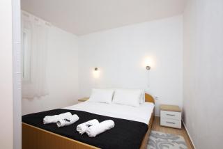 Apartments by the sea Sparadici, Sibenik - 19870 - 2