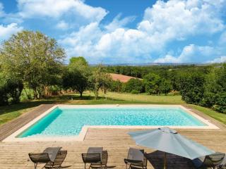 Holiday home with pool in Coubjours - Coubjours - 9