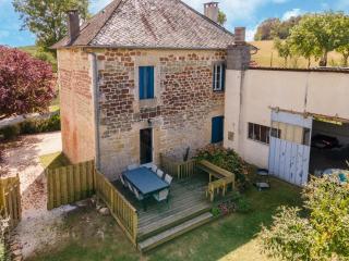 Holiday home with pool in Coubjours - Coubjours - 4
